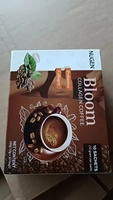 Café instantané minceur au chocolat, goût neutre, crème, amer, sucre, glutenine, collagène, poudre blanche, emballage en boîte