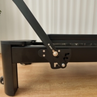 Vente en gros de Reformers de Pilates professionnels en aluminium noir, légers, durables, réglables et très demandés