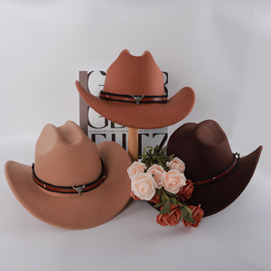 Sombrero de Vaquero de Poliéster Azul Claro y Azul Marino con Cinturón con Cabeza de Toro, Protección Solar, Cálido y con Sombra, Diseño Original Primavera 2025 - Product Image 2