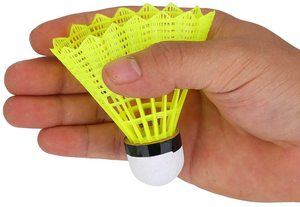 Volant de <span class=keywords><strong>badminton</strong></span> en nylon jaune durable avec un vol stable et une haute élasticité pour l'entraînement en intérieur/extérieur et les jeux amateurs - Product Image 6