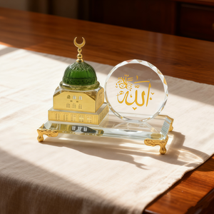 Modelo de la Kaaba de cristal artesanal de lujo, reutilizable y duradero, apto para uso en interiores, ideal para regalos de bodas musulmanas. - Product Image 1