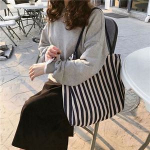 Customized Closure Fashion Design <b>Canvas</b> Lining <b>Large</b> Capacity Korean Retro Striped Shoulder Tote <b>Bag</b> Street <b>Bags</b> for Women - Product Image 5