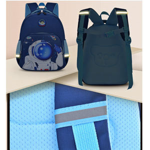 批发轻质3D卡通大容量小学生书包定制背包书包 - Product Image 2