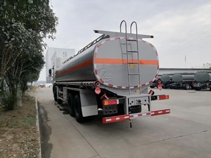 รถบรรทุกน้ำมันคุณภาพสูงขนาดใหญ่ 20000L-40000L สำหรับขนส่งน้ำมันดีเซลและน้ำมันเบนซิน - Product Image 4