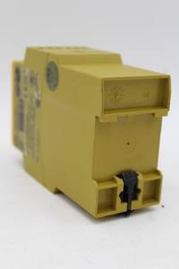 Relay Keamanan PLC X3 230VAC 24VDC <span class=keywords><strong>3</strong></span> 1nc 1so - Product Image 2