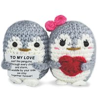Poupées de pingouins en crochet faites à la main, amigurumi mignons avec carte de message d'amour en forme de cœur, objets décoratifs