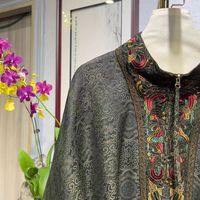 Vente en gros de hauts en soie Xiangyun de qualité supérieure, style ethnique, brodés, à col montant et fermeture éclair, vert, 5162