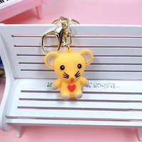 Porte-clés personnalisé en forme de poupée de dessin animé et porte-clés en PVC souple, jouet d'anniversaire pour enfants, porte-clés de voiture en PVC, pendentif de sac en plastique