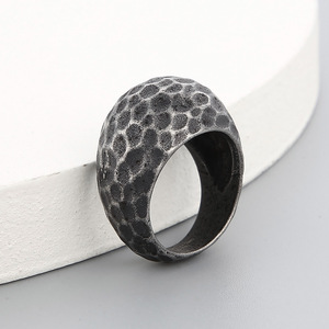 Anillo Moderno con Estampado de Leopardo para Hombre, Anillo de Acero de Titanio Estilo Hip-Hop, No se Desvanece, Personalizable - Product Image 3