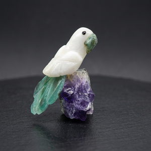 Escultura de Loro en Rubí Zoisita/Calcita Blanca/Crisoprasa/Ametista - Product Image 2