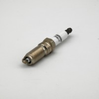 Bujías de iridio al por mayor 12568387 nuevo accesorio de encendido para coches Chevrolet US optimizado para tipo de combustible de gasolina