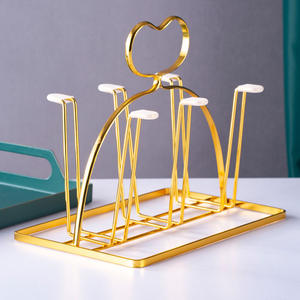 Support à tasses en fer doré en forme de cœur, égouttoir portable pour le rangement des boissons dans la cuisine, design minimaliste - Product Image 3