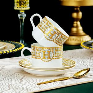 Ensemble de vaisselle en gros, style européen, bol et assiette en céramique, service à café, cafetière - Product Image 2