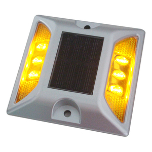 ไฟส่องถนน CadSolar CS-SR-813 ขนาด 115 มม. 6 LED รับน้ำหนักได้ 20 ตัน มาตรฐาน IP68 CE RoHS สำหรับเตือนในพื้นที่ก่อสร้าง - Product Image 1