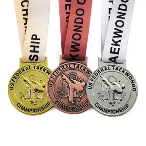 Pabrik Kualitas Tinggi Kustom Logo 3D Seng Paduan Die Casting Item Taekwondo Shinny Emas Perak Tembaga Medali Pita Kustom
