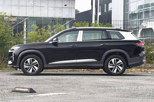 <span class=keywords><strong>2024</strong></span> <span class=keywords><strong>AUDI</strong></span> <span class=keywords><strong>Q6</strong></span> 2.0T 2.5T 299HP V6 SUV moyens et grands Qua Ttro voitures à essence 4WD d'occasion et neuves 6 places 7 places de Chine - Product Image 4