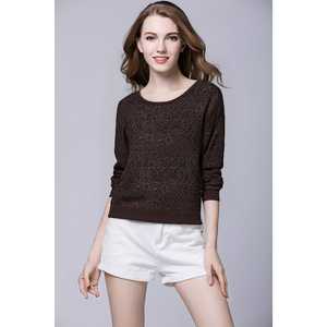 เสื้อแขนยาวถักลายฉลุสีน้ำตาลเข้มสำหรับผู้หญิงพร้อมแขนเสื้อแบบพับได้ สวมใส่สบายๆ ในชีวิตประจำวัน - Product Image 1