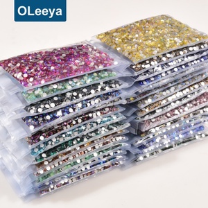 Offre Spéciale – Lot de 14400 Strass en Verre à Dos Plat (Non Thermocollants) Tailles Mixtes SS3-SS20, Couleur Argentée, pour Nail Art et Bricolage - Product Image 3
