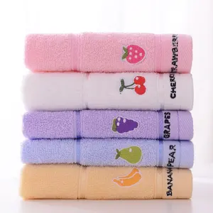 Hot Sale Super weiche Baumwolle Terry Fluffy Badet uch Benutzer definierte Stickerei Logo Kinder Hand Gesicht Handtuch auf Lager