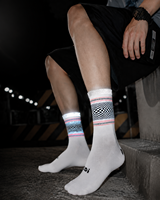 Chaussettes Réfléchissantes Anti-Bactériennes Personnalisées Haute Visibilité pour le Sport, Modèle Crew Bottom, Idéales pour la Course, le Cyclisme, le Fitness en Extérieur – Fabrication OEM