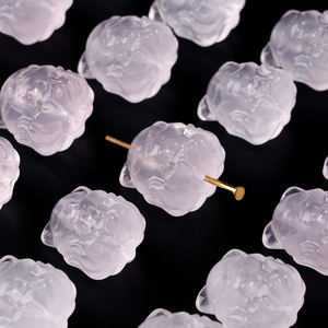 Venta al por mayor de piedras preciosas a granel cristal cuarzo rosa zorro diseñador encantos pulsera encantos tallado para pulsera fabricación de joyas DIY - Product Image 1