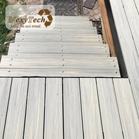 Planche de terrasse composite WPC moderne, brossée, imperméable, à grain de bois Ipe, ignifuge, co-extrudée, pour piscine extérieure