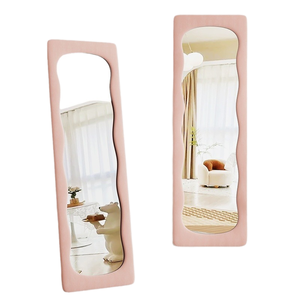 Grand miroir sur pied pleine longueur en verre ondulé avec cadre en bois et finition velours, fait main, luxe léger, pour chambre de filles et dressing à domicile - Product Image 1
