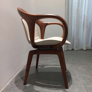 Chaise de salle à manger scandinave haut de gamme en bois massif avec coussin en cuir véritable, mobilier moderne pour la maison, l'hôtel, le restaurant PISANO - Product Image 2