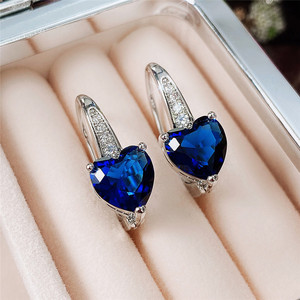 Orecchini pendenti in cristallo a forma di cuore per donna, accessori di moda romantici ed eleganti da indossare ogni giorno - Product Image 4