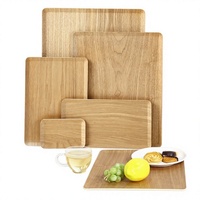 Plateau rectangulaire en bois de frêne poli pour pain et pâtisseries, idéal pour usage commercial