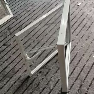 Fenêtre à battant en aluminium à double vitrage anti-UV, vente en gros pour distributeurs de matériaux de construction au Mozambique - Product Image 3