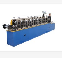 Machine pour fabriquer des angles fendus, appareil pour créer des rouleaux en forme de L