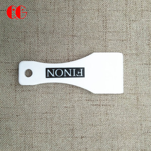 Lucky Lottery Scraper Plastic Ticket Scratcher Herramientas Compact Scratch Off Card Scraper con llavero <span class=keywords><strong>para</strong></span> un fácil raspado <span class=keywords><strong>de</strong></span> <span class=keywords><strong>boletos</strong></span> - Product Image 5