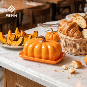 FENN Plat à beurre en céramique en forme de citrouille avec couvercle, plateau festonné, pot à beurre, décoration de cuisine automne/hiver, <span class=keywords><strong>vaisselle</strong></span> de Thanksgiving - Product Image 4