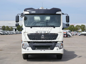 Camion à vide lourd Sinotruk HOWO 4x2 6 roues 10-15m³ avec pompe Moro ou Jurop, forte aspiration pour le transport de boues et d'eaux usées - Product Image 2