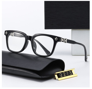 Lunettes Optiques Anti-Lumière Bleue Classiques Charme Heart 2026 de Haute Qualité 2273 Nouveaux Modèles Hommes Femmes Montures Carrées Légères Verres PC - Product Image 2