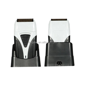 Afeitadora Eléctrica Profesional Inalámbrica Recargable para Hombre, Cuchilla Múltiple de Titanio, Afeitadora 4D, Cable USB Compatible para Cuerpo - Product Image 1