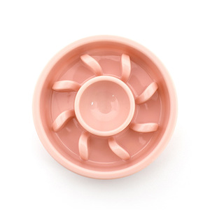 Bol d'alimentation lente pour animaux de compagnie, design arrondi en plastique pour chiens et chats, aide à la digestion anti-étouffement - Product Image 4