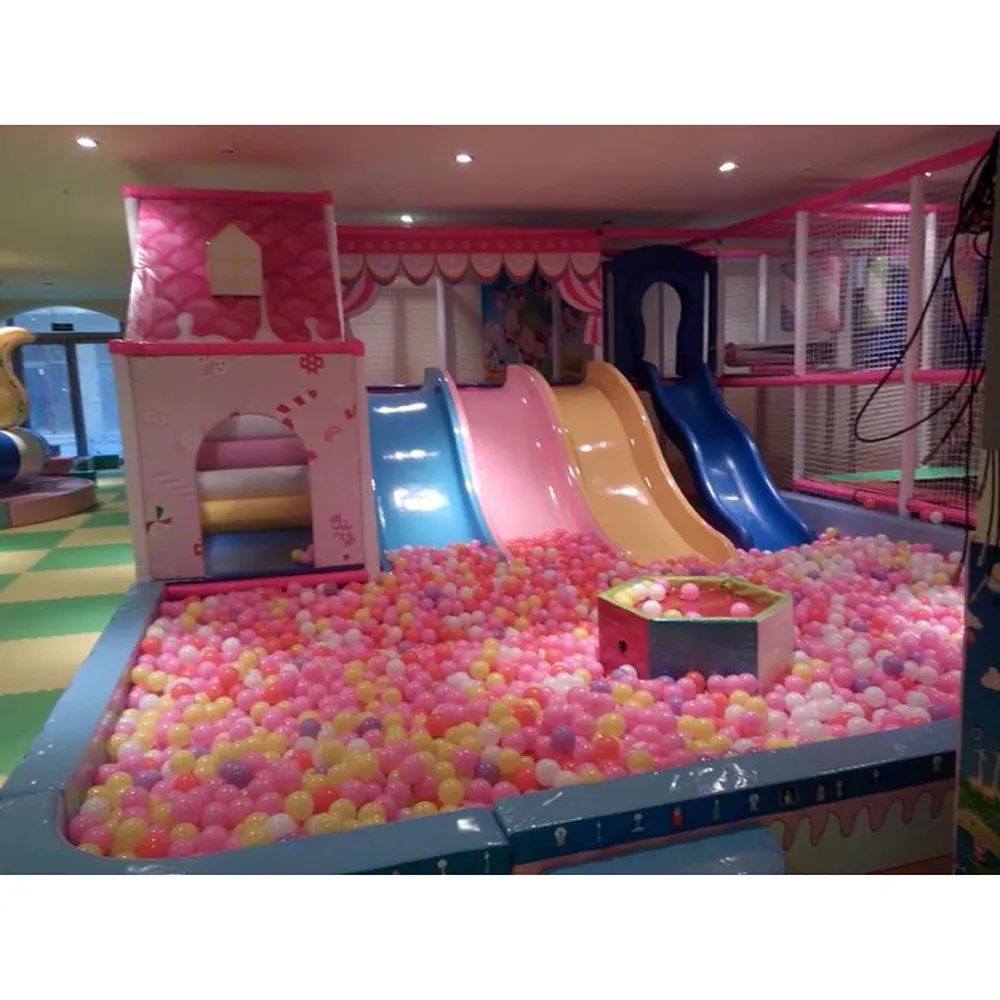 Équipement d'amusement Aire de jeux intérieure Party Soft Play Parc en plastique pour enfants