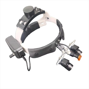 Lampada LED Ergonomica 48 Gradi 5W per Occhiali Ingranditori Dentali, <span class=keywords><strong>2</strong></span> Batterie, Ingrandimento 5X, Materiale Plastico, Garanzia 1 Anno, Faretto per Dentisti - Product Image 2