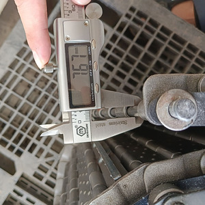 Koolstofstaal Transportchip Transportketting Cnc Scharnierende Band Transportband Kettingband Kettingwiel Cnc <span class=keywords><strong>Machine</strong></span> - Product Image 5
