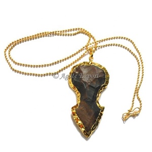 Collar de puntas de flecha con cadena dorada - Product Image 1