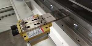 Freno de prensa hidráulica CNC, máquina dobladora de acero, máquina dobladora de placas de Metal (WC67Y) - Product Image 6