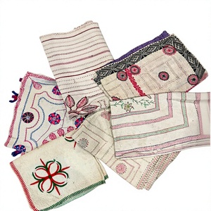 Funda de Sofá Tradicional Kantha Bordada a Mano en Bengali, con Técnica Nakshi, Cosida a Mano, Transpirable, de Algodón No Tejido - Product Image 4