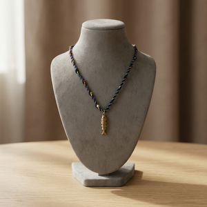 Collier en cordon torsadé bleu marine fait main Sstringz avec pendentif poisson en or antique et accents de perles multicolores, style bohème côtier - Product Image 3