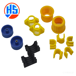 Composants en plastique moulés par injection sur mesure |   Clips de tuyauterie PA66/POM/PP, inserts filetés, boutons de commande et bagues - Product Image 1