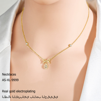 Collier tendance et polyvalent en acier inoxydable plaqué or 18 carats de haute qualité avec pendentif cœur fleur en zircon, réglable, pour femme
