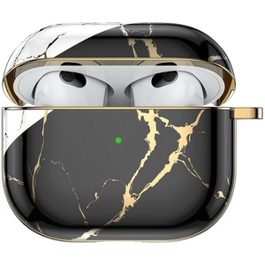 Funda de lujo para AirPod Pro <span class=keywords><strong>3</strong></span> <span class=keywords><strong>Gen</strong></span>, cubierta de lujo, diseño de mármol dorado galvanizado, Ready St, <span class=keywords><strong>2022</strong></span> - Product Image 1