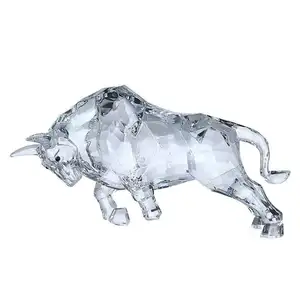 Estátua de vaca âmbar transparente, artesanato em plástico acrílico luminoso, escultura de vaca, decoração de escritório doméstico, presente de modelo animal