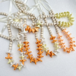 <span class=keywords><strong>Collier</strong></span> Hawaïen YIREPIN fait main en pâte polymère, motif fleur de Puakenikeni, avec perles en bois, idéal pour la plage estivale et comme <span class=keywords><strong>collier</strong></span> de voiture. - Product Image 3